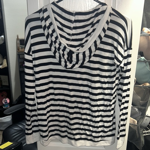 Striped hoodie - Picture 3 of 3